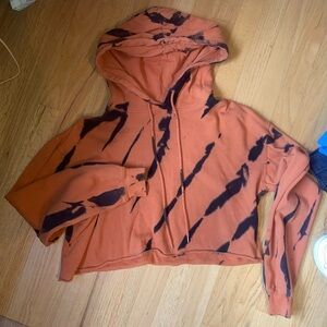Women’s Small Tiger print Crop Hoodie